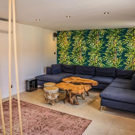 CASA JUNGLE / Place des lices / Duplex refait à neuf Saint-Tropez Exterior foto